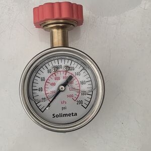 Water Pressure Gauge with Red Knob